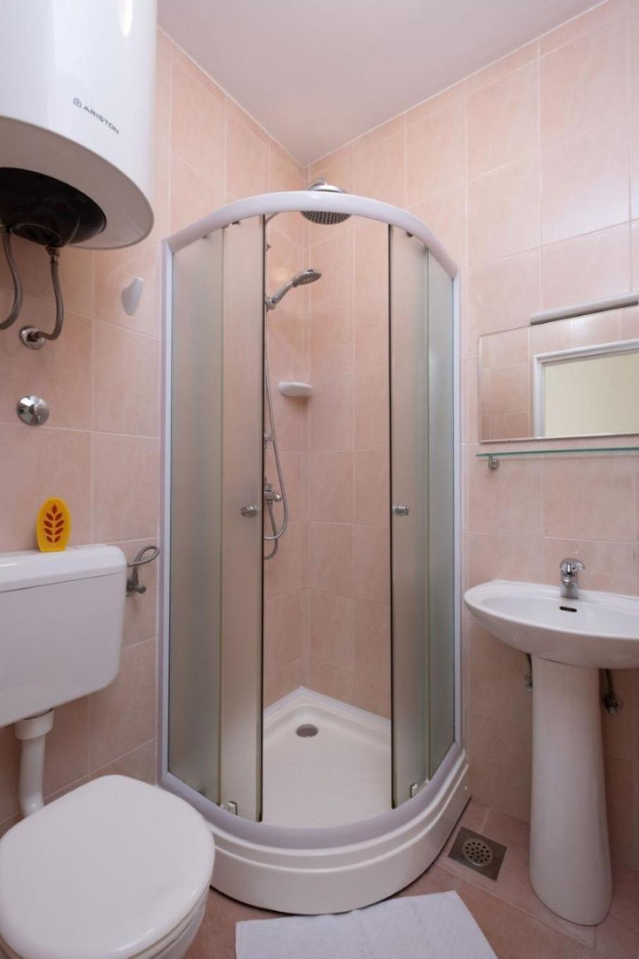 Mat Apartman